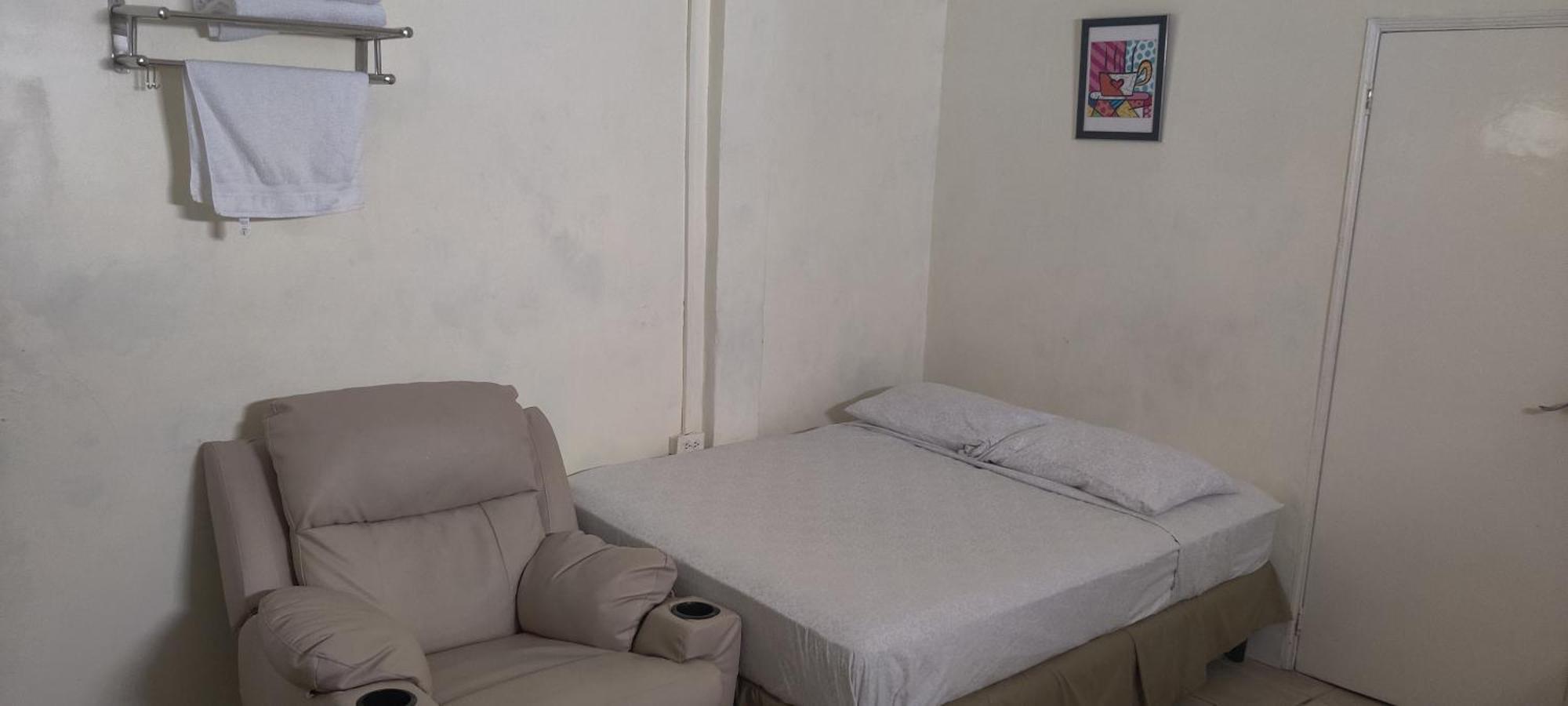 Woodbrook On The Avenue Bed & Breakfast Port of Spain Екстериор снимка