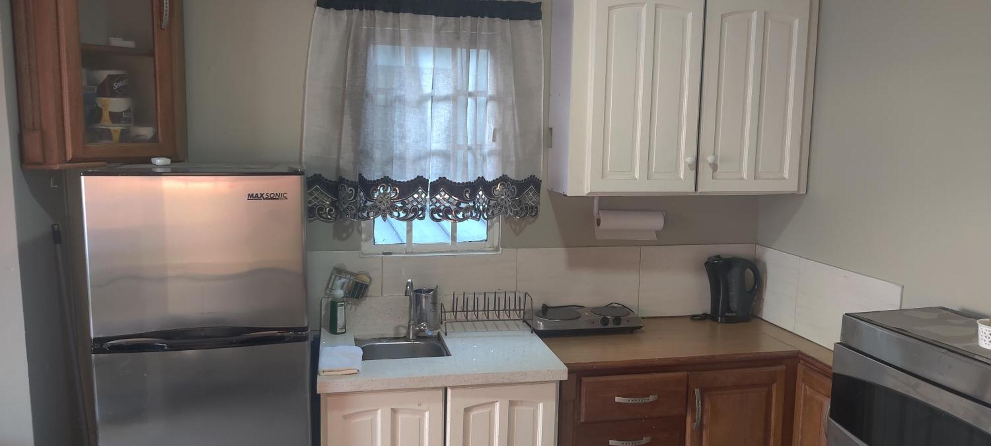 Woodbrook On The Avenue Bed & Breakfast Port of Spain Екстериор снимка