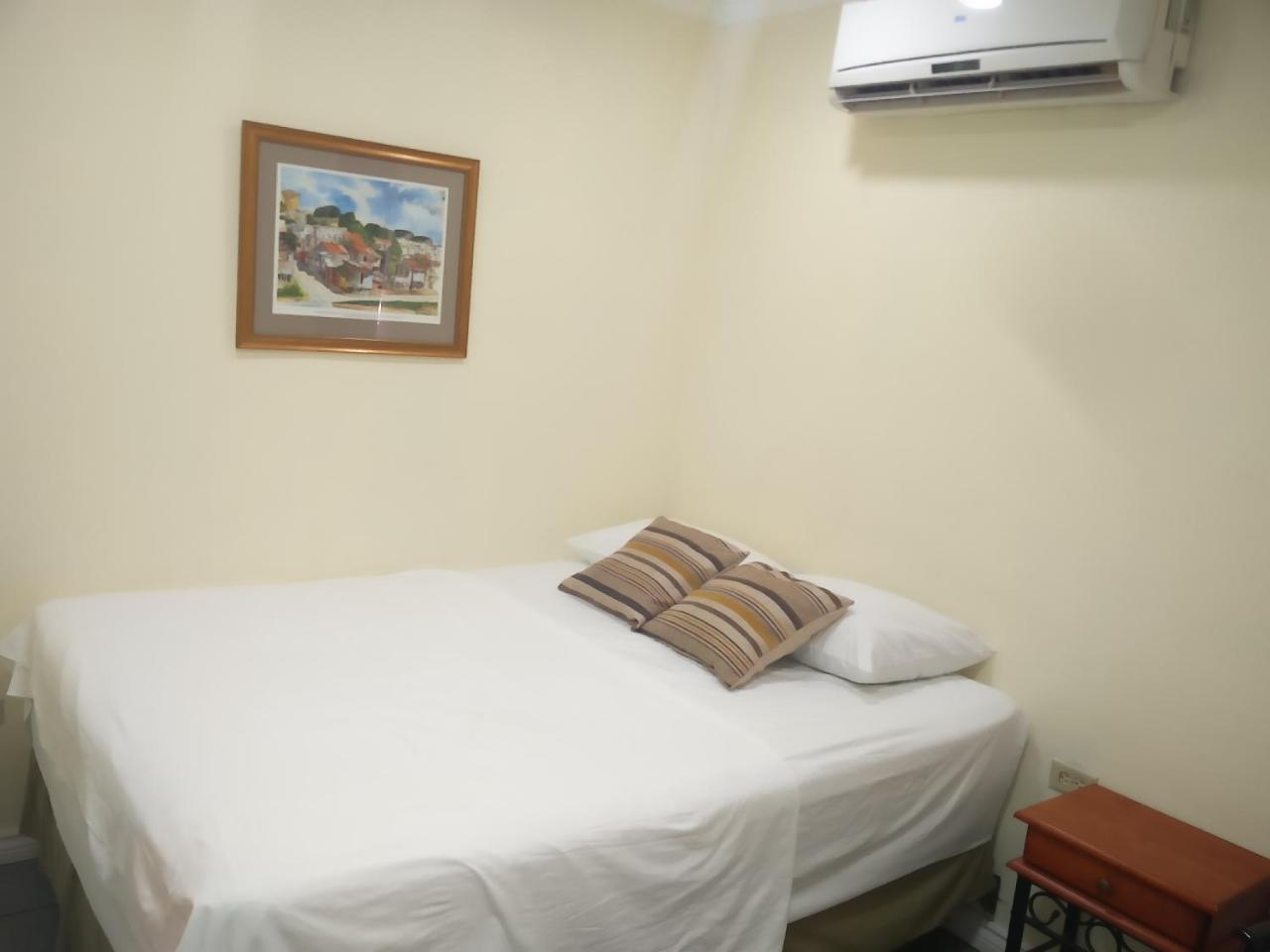 Woodbrook On The Avenue Bed & Breakfast Port of Spain Екстериор снимка