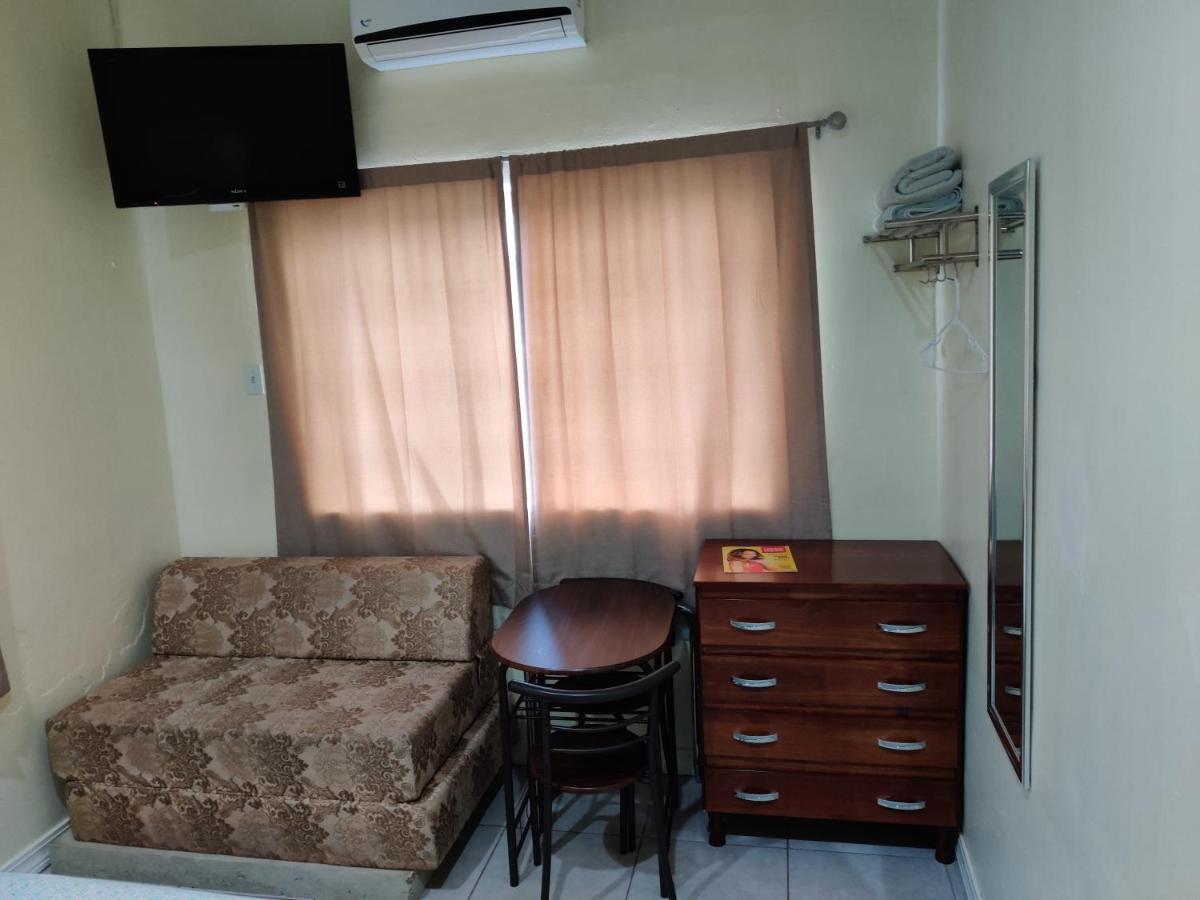 Woodbrook On The Avenue Bed & Breakfast Port of Spain Екстериор снимка