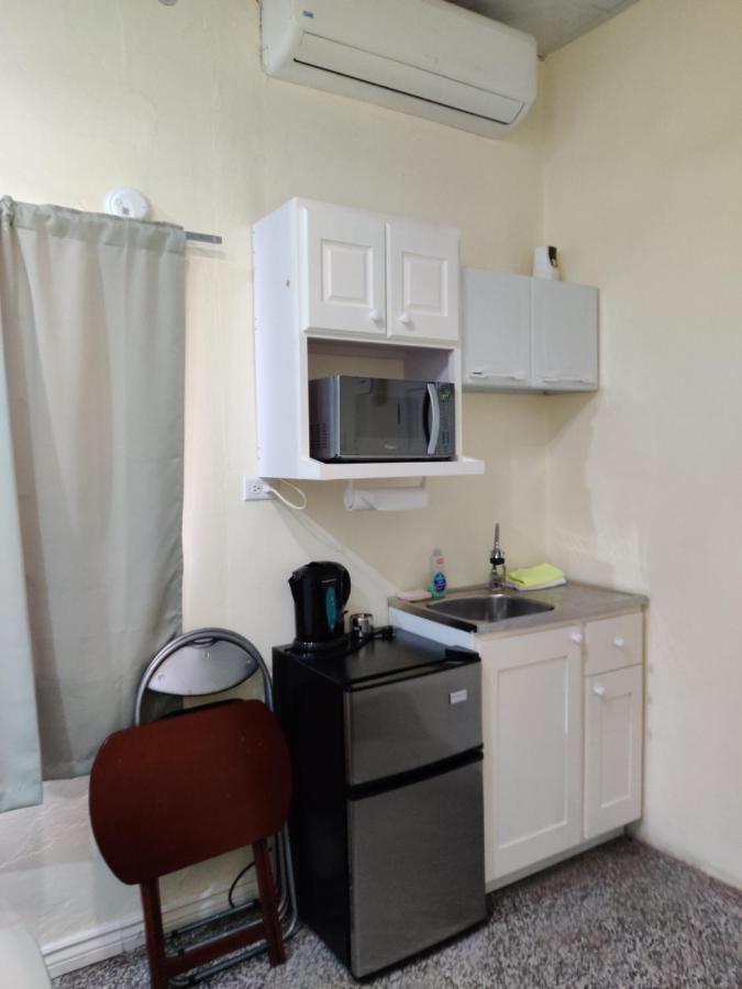 Woodbrook On The Avenue Bed & Breakfast Port of Spain Екстериор снимка